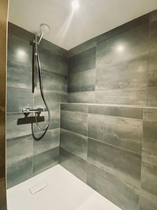 Photo of Bathroom in Dole