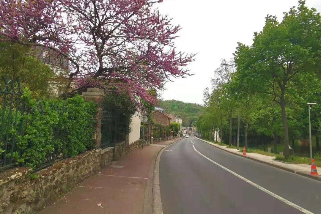 Photo of Others in Sevres