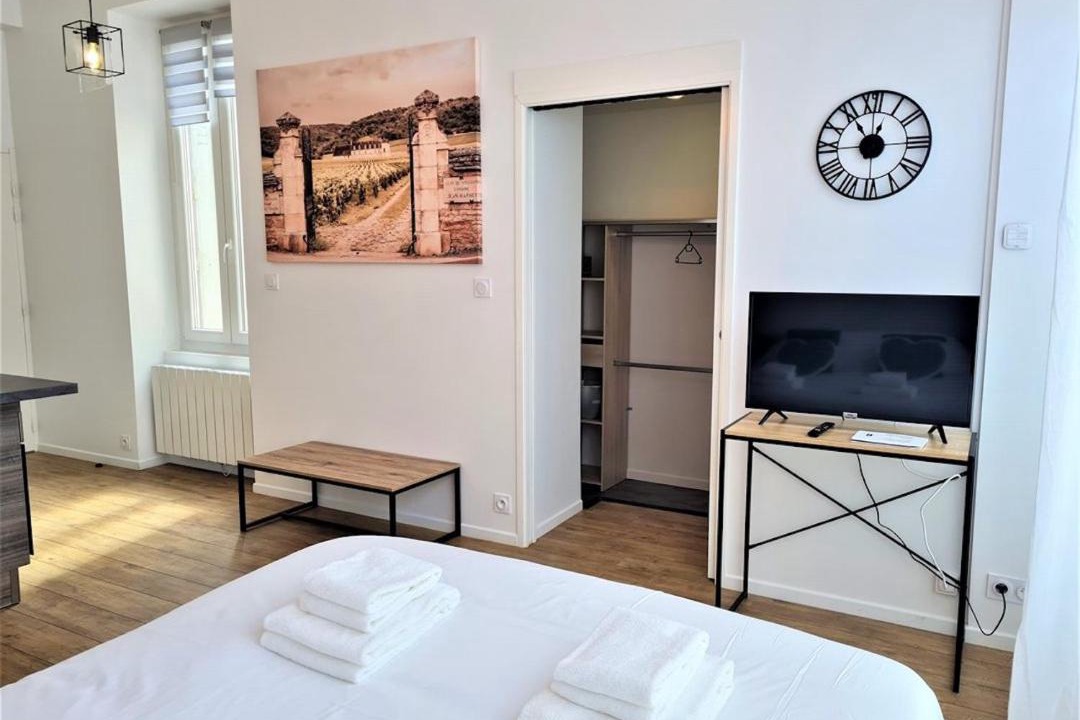 Photo of Bedroom in Faubourg-Raines
