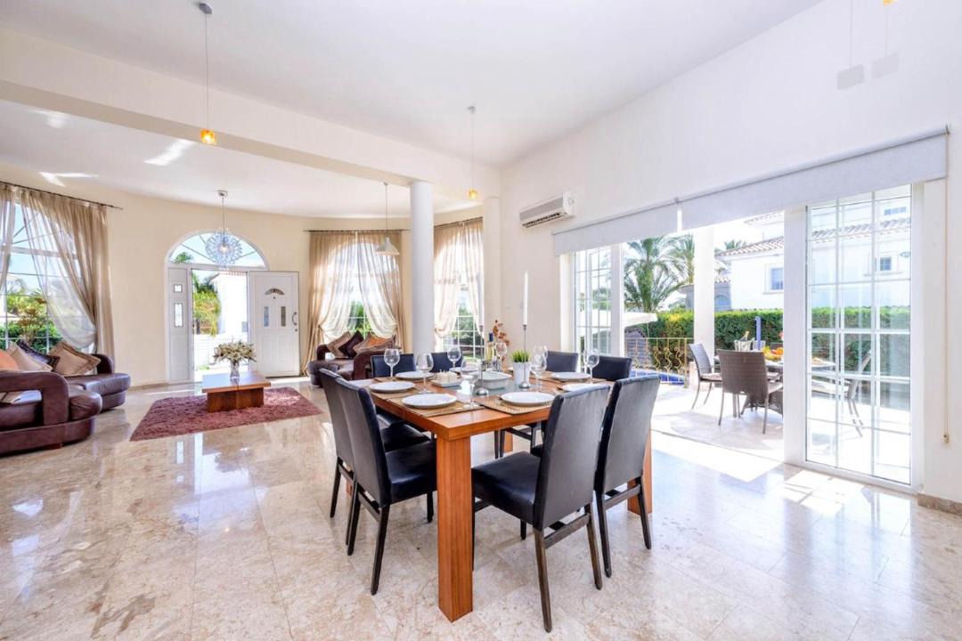 Photo of Livingroom in Ayia Thekla