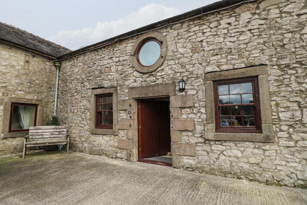 Photo of Buildings in Newton Grange