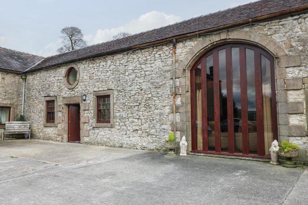 Photo of Buildings in Newton Grange