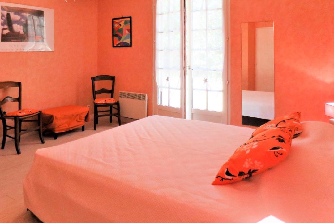 Photo of Bedroom in Saint-Laurent-de-Medoc