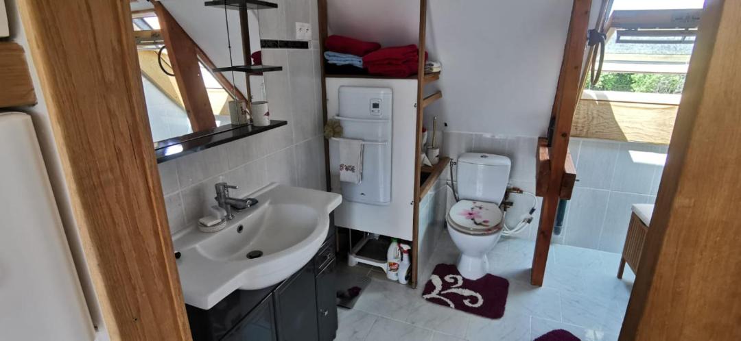 Photo of Bathroom in Esson
