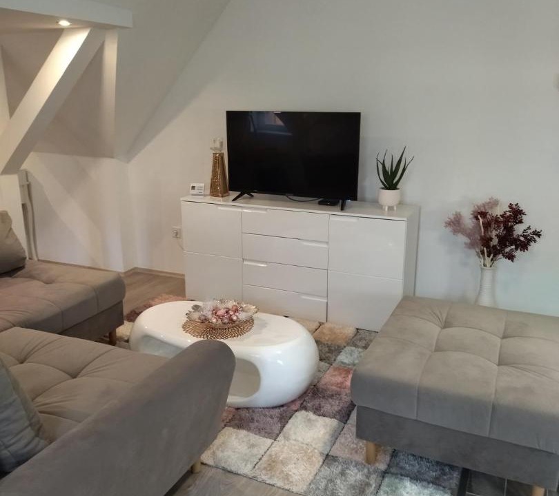 Photo of Livingroom in Mako
