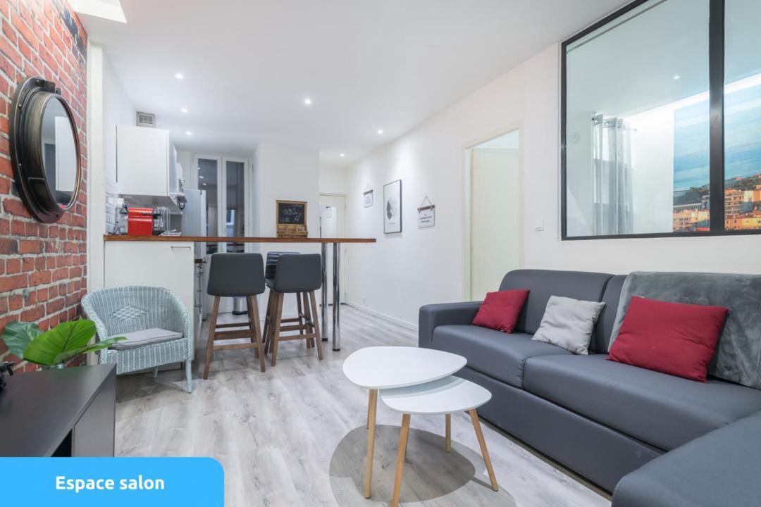 Photo of Livingroom in Opera