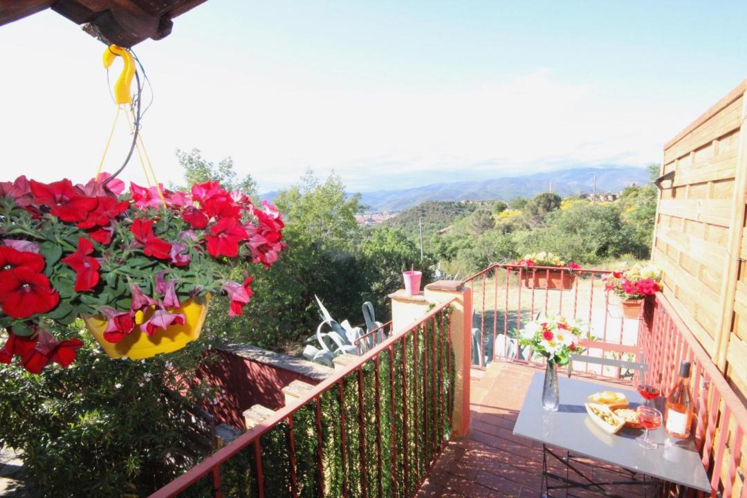 Photo of Patio Balcony in Ille-sur-Tet
