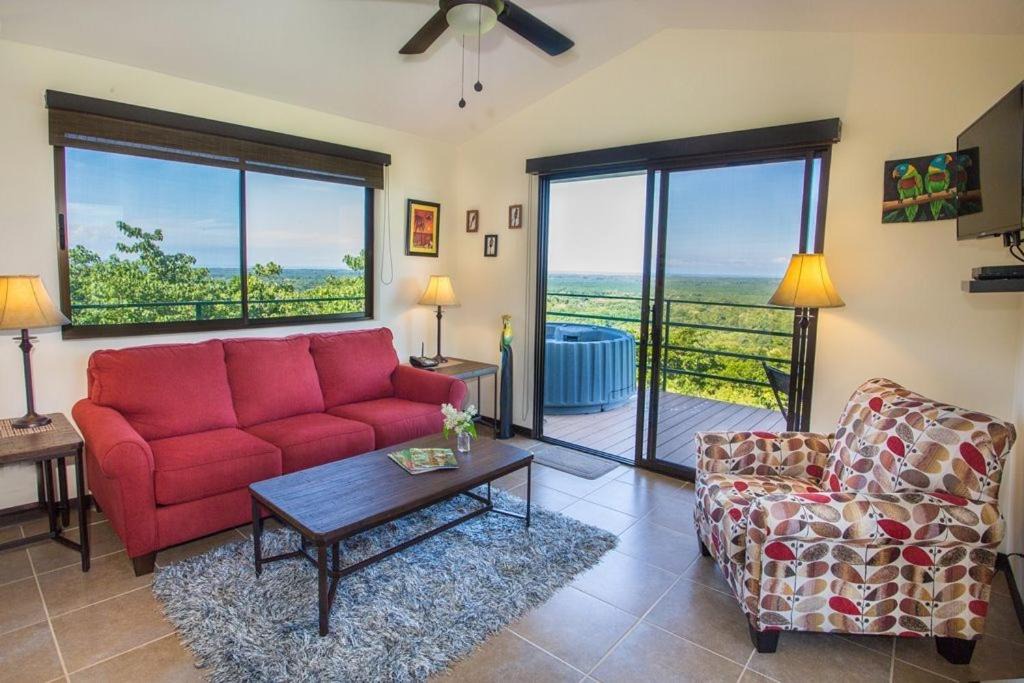 Photo of Livingroom in Parrita
