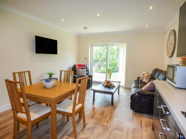 Photo of Livingroom in Pontyclun
