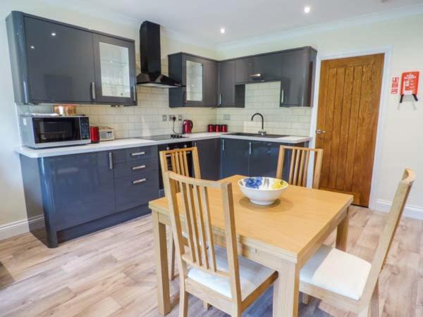 Photo of Kitchen in Pontyclun