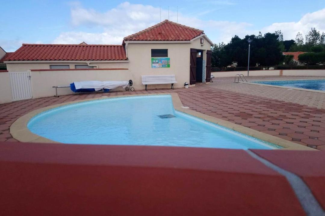 Photo of Others in Brem Sur Mer