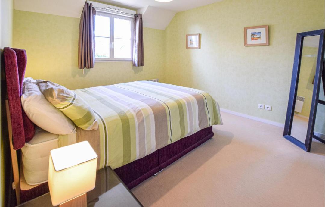Photo of Bedroom in Port-en-Bessin-Huppain
