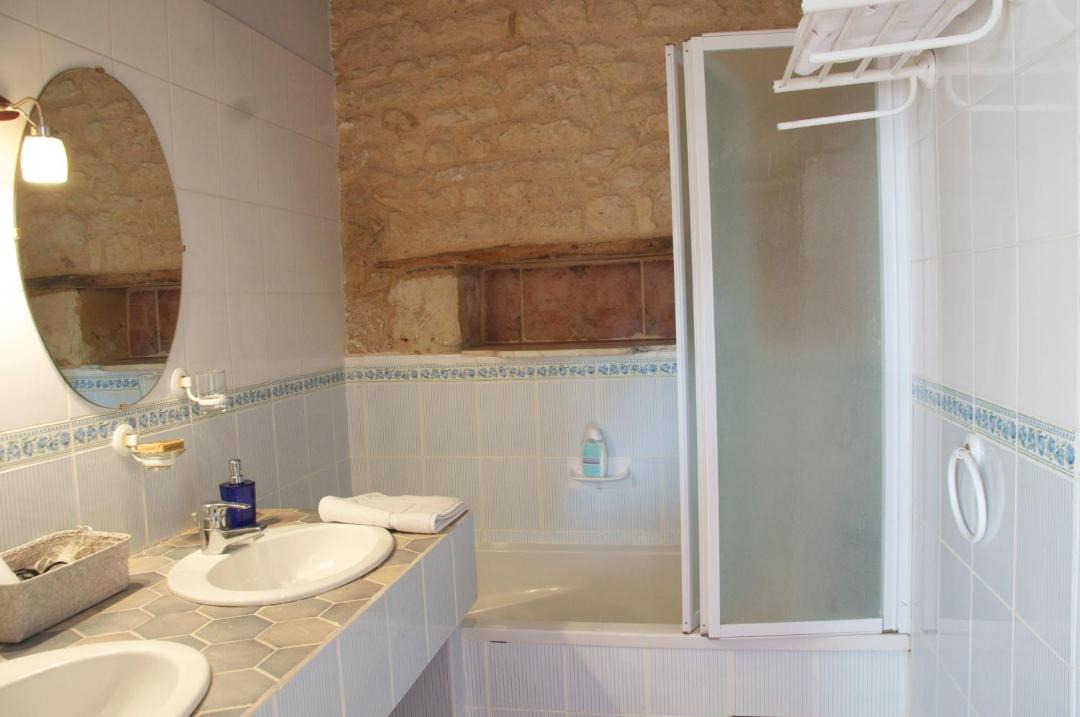 Photo of Bathroom in Saint-Georges-sur-Cher
