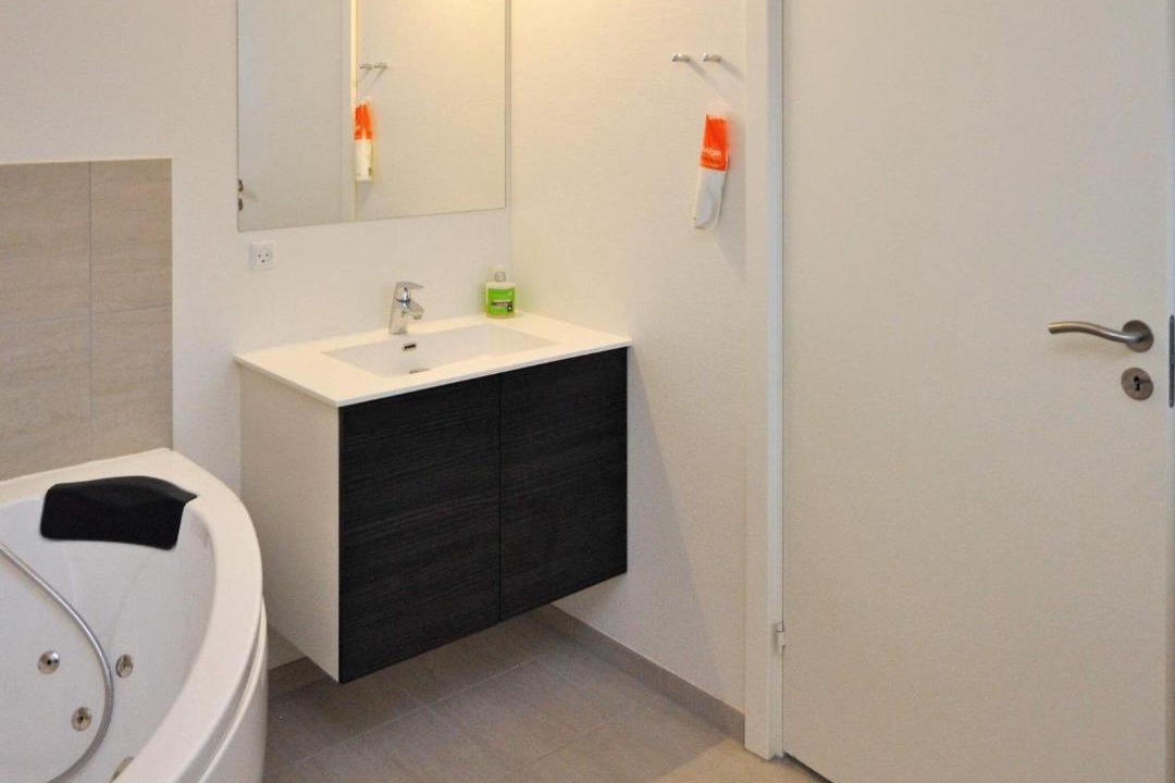 Photo of Bathroom in Beder Malling