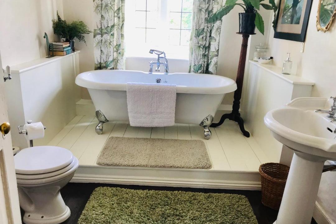 Photo of Bathroom in Buscot