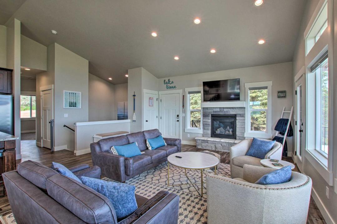 Photo of Livingroom in Sweetwater