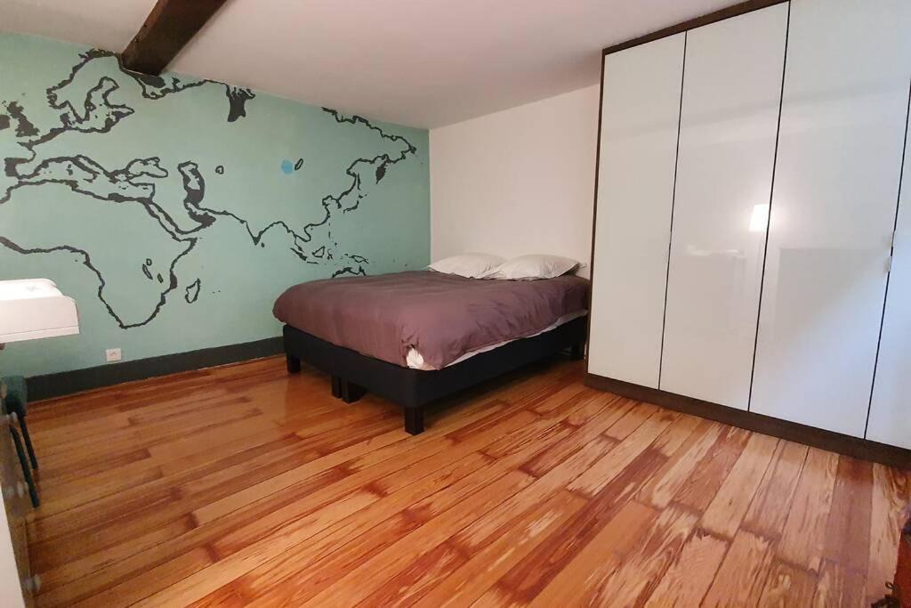 Photo of Bedroom in Montparnasse