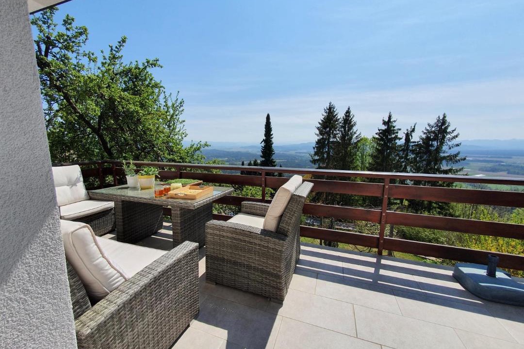 Photo of Patio Balcony in Senturska Gora