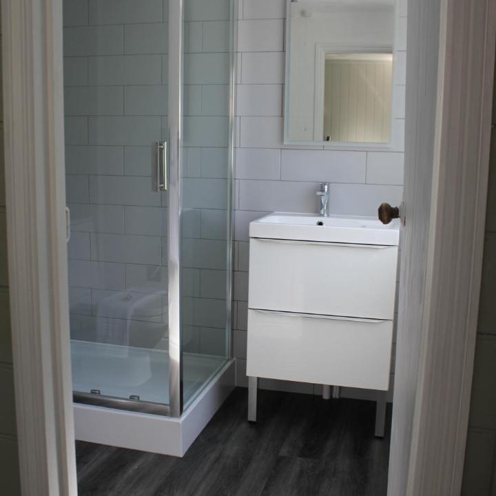Photo of Bathroom in Helford Passage