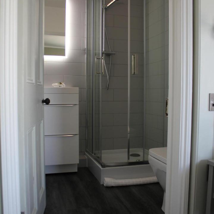 Photo of Bathroom in Helford Passage