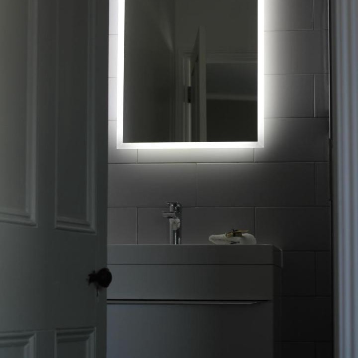 Photo of Bathroom in Helford Passage