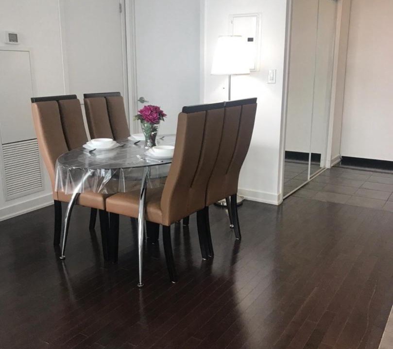 Photo of Livingroom in Toronto Entertainment District