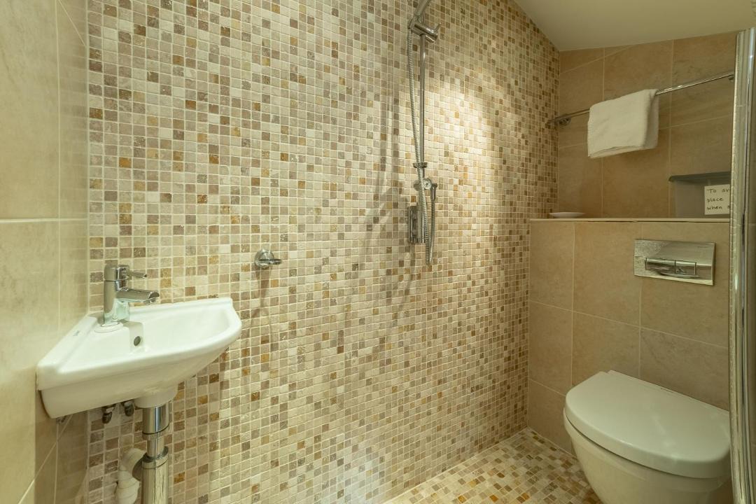Photo of Bathroom in Porthtowan
