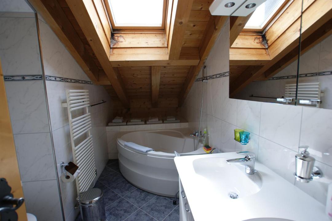 Photo of Bathroom in Klosters Dorf