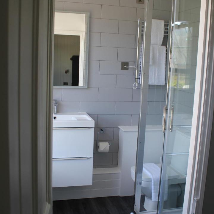Photo of Bathroom in Helford Passage