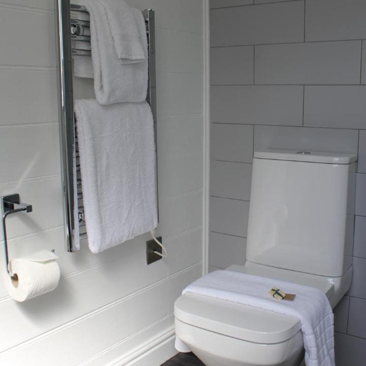 Photo of Bathroom in Helford Passage