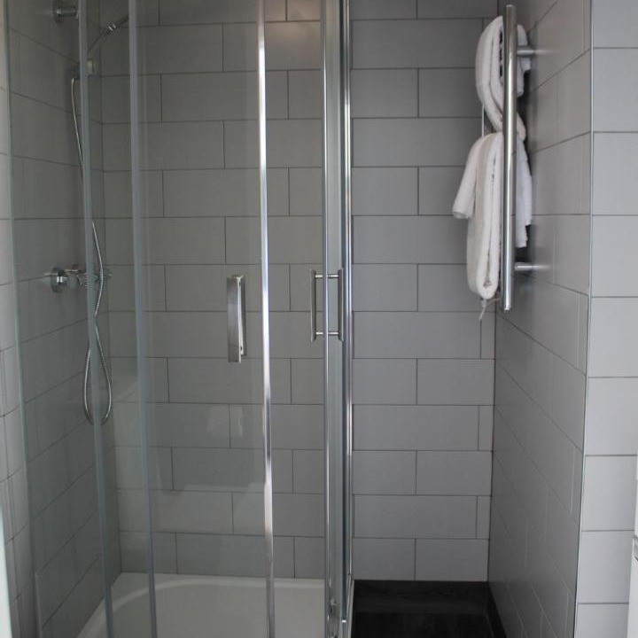 Photo of Bathroom in Helford Passage