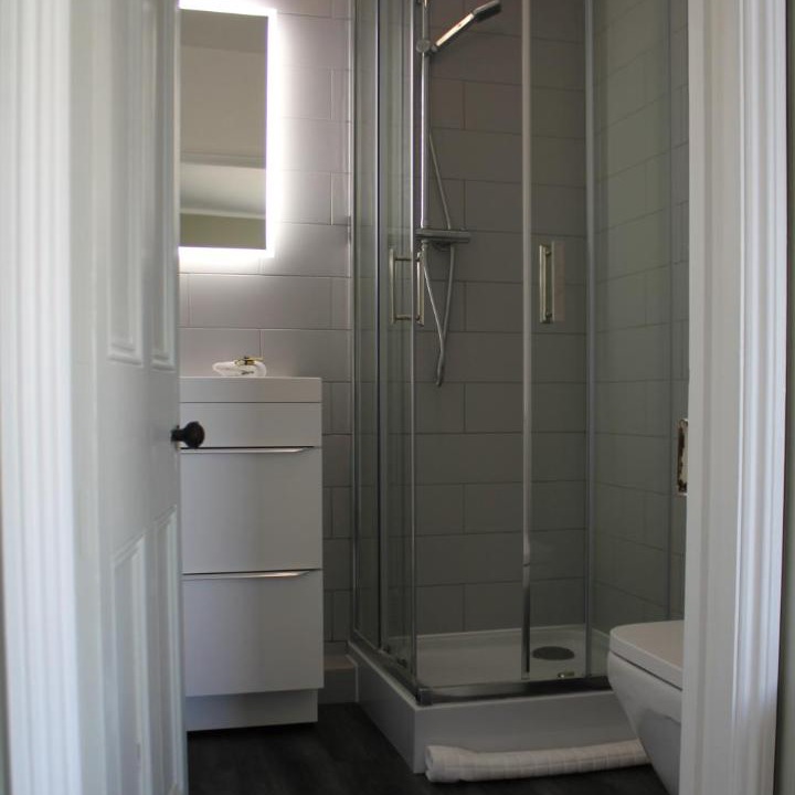 Photo of Bathroom in Helford Passage