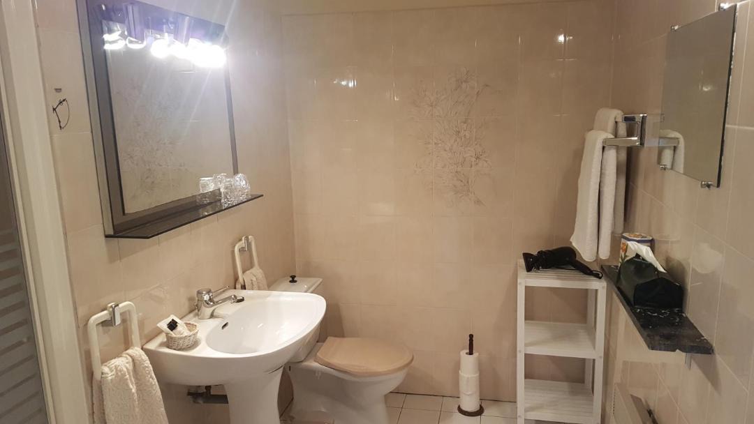 Photo of Bathroom in Chantonnay
