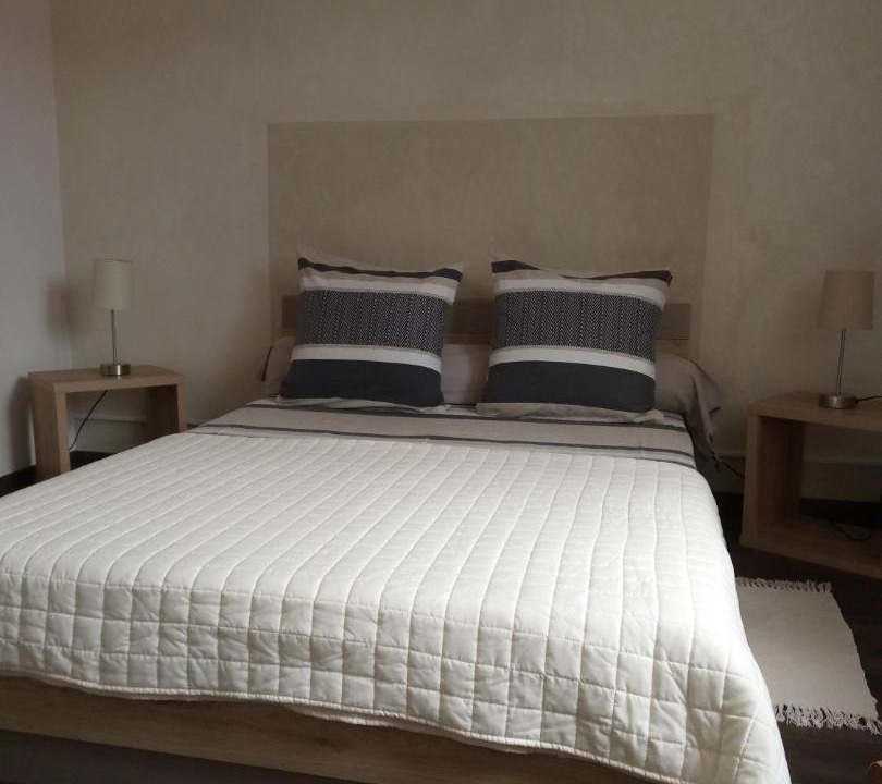 Photo of Bedroom in Beziers City Centre