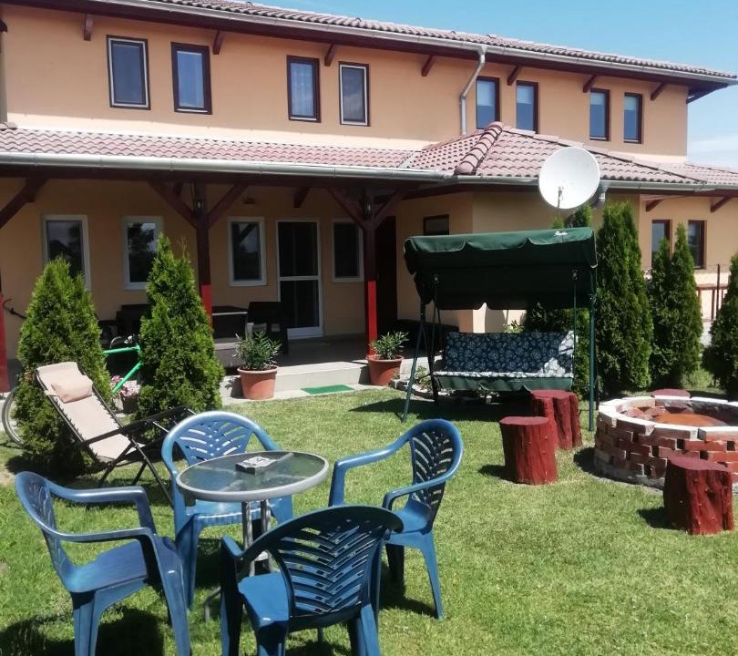 Photo of Patio Balcony in Balatonkeresztur