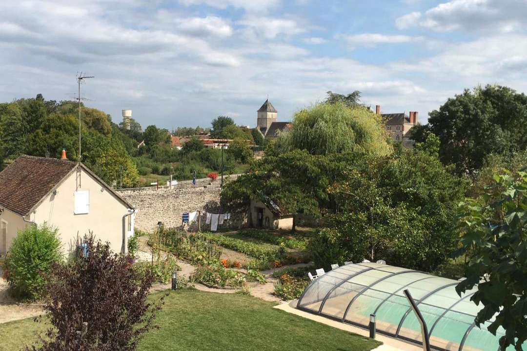 Photo of Others in Huisseau-sur-Cosson