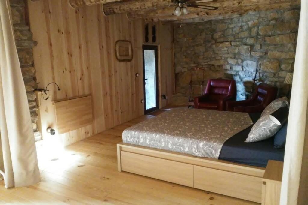 Photo of Bedroom in Aramunt