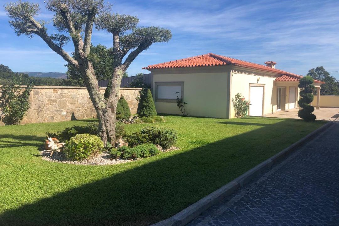 Photo of Buildings in Cossourado