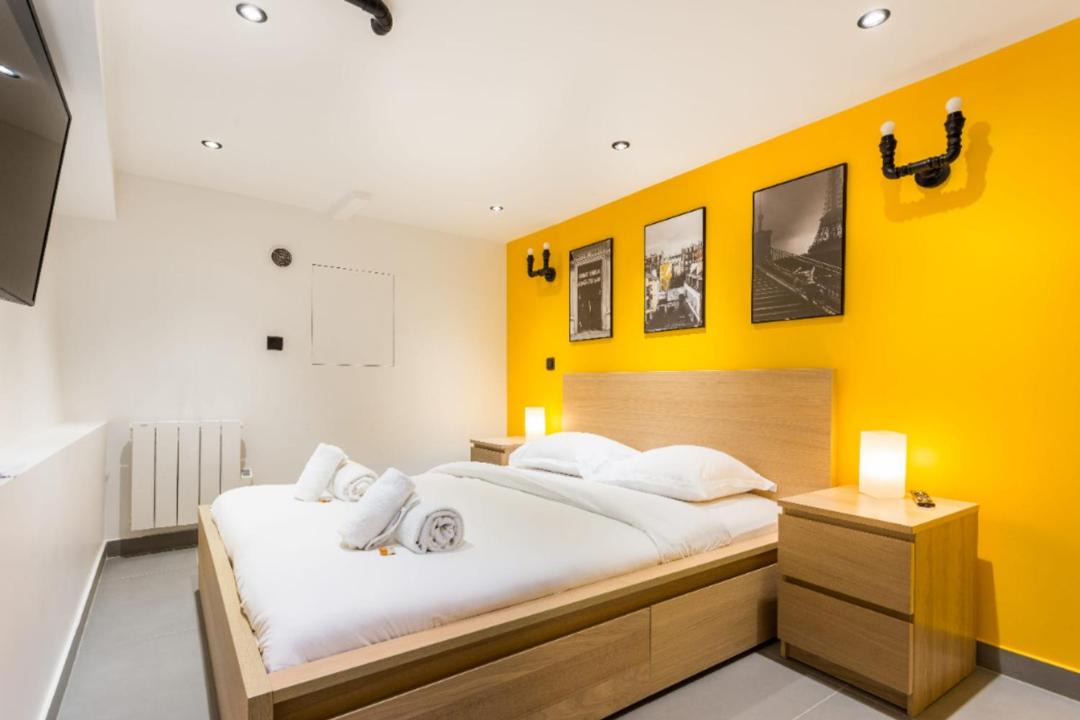 Photo of Bedroom in Batignolles