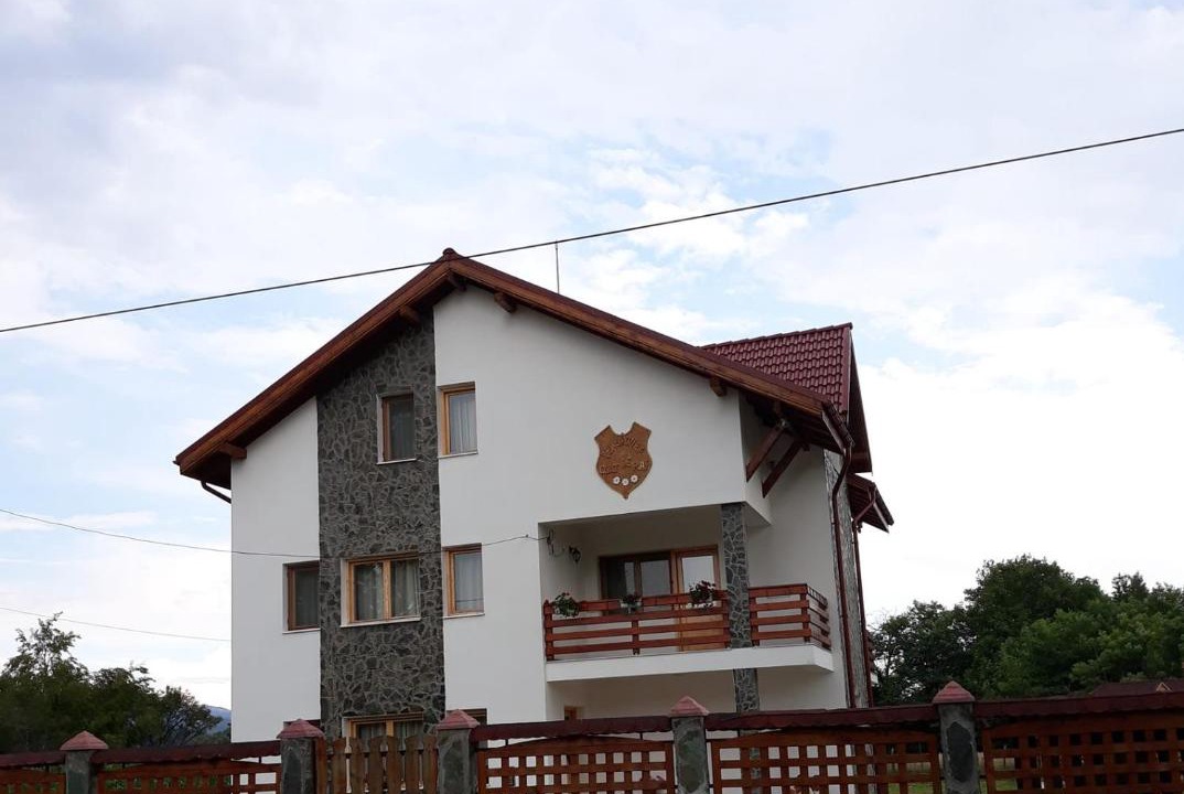Photo of Others in Polovragi