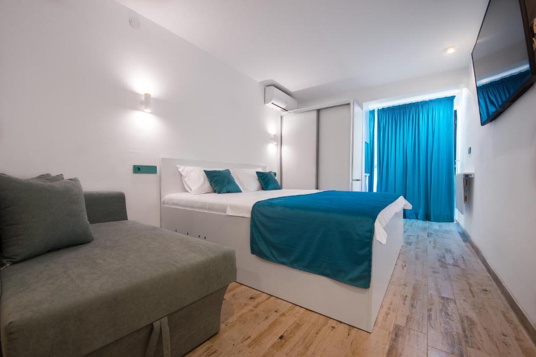 Photo of Bedroom in Saturn