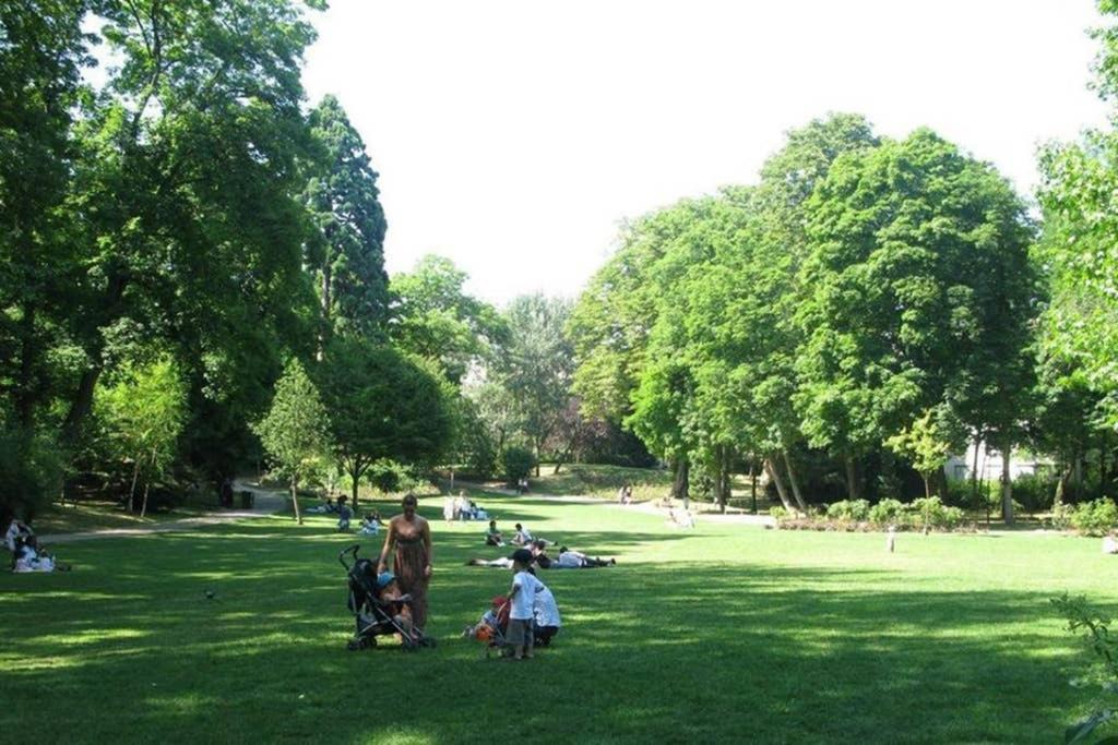 Photo of Others in Suresnes