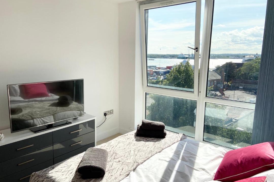 Photo of Livingroom in Southampton City Centre