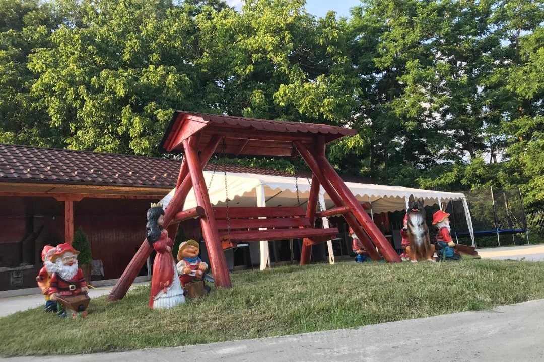 Photo of Others in Polovragi