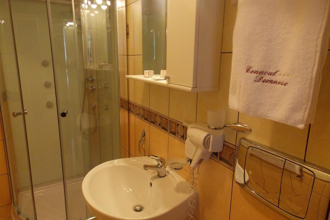 Photo of Bathroom in Scheia