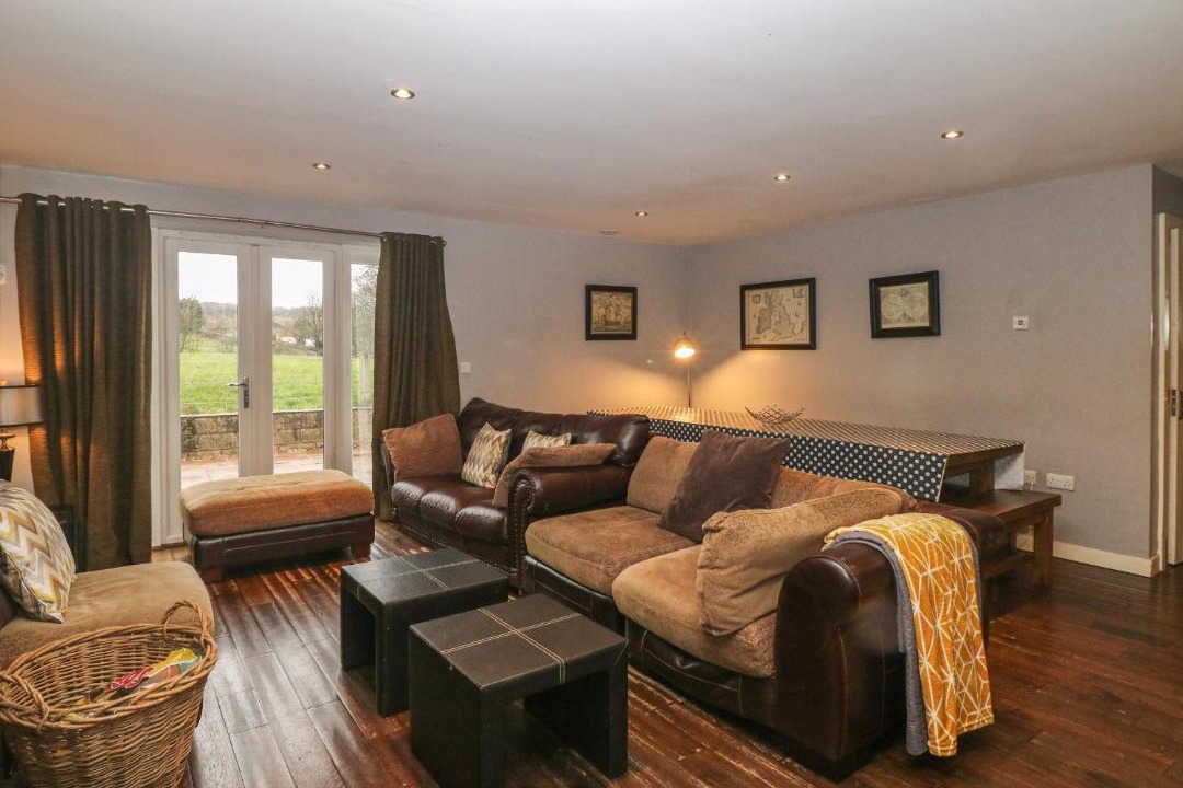 Photo of Livingroom in Farley