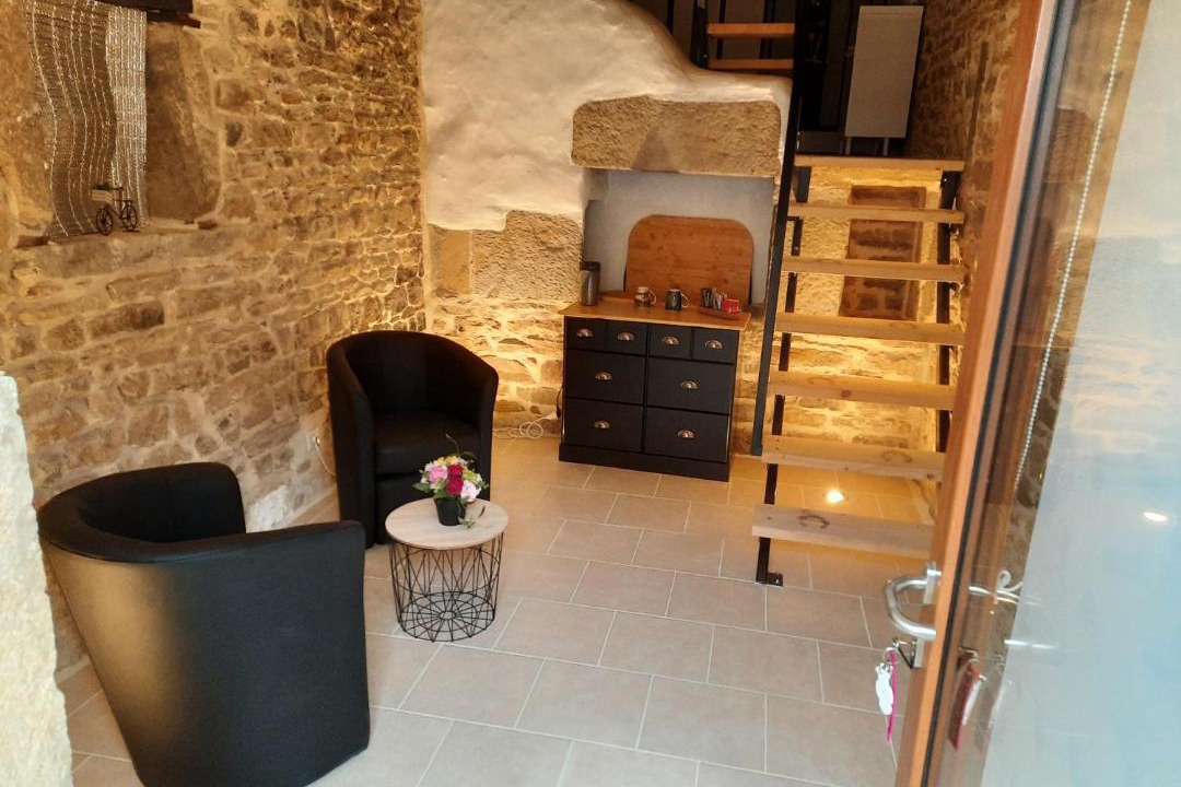 Photo of Others in Chateau
