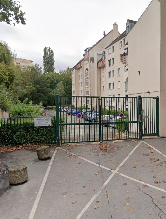 Photo of Buildings in Faubourg-Raines