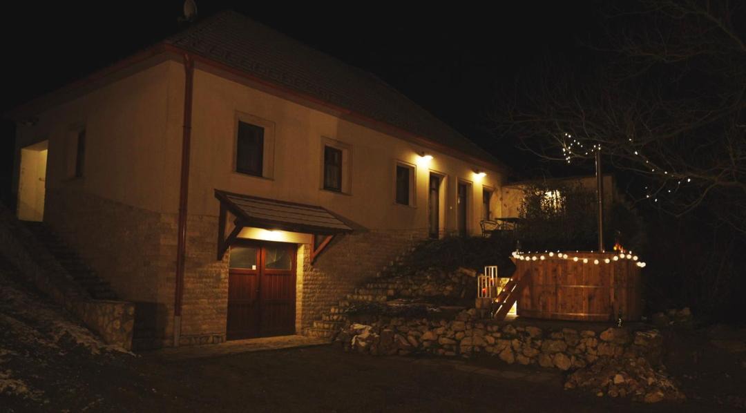 Photo of Buildings in Bakonyjako