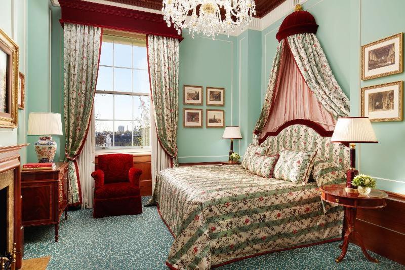 Photo of Bedroom in Knightsbridge